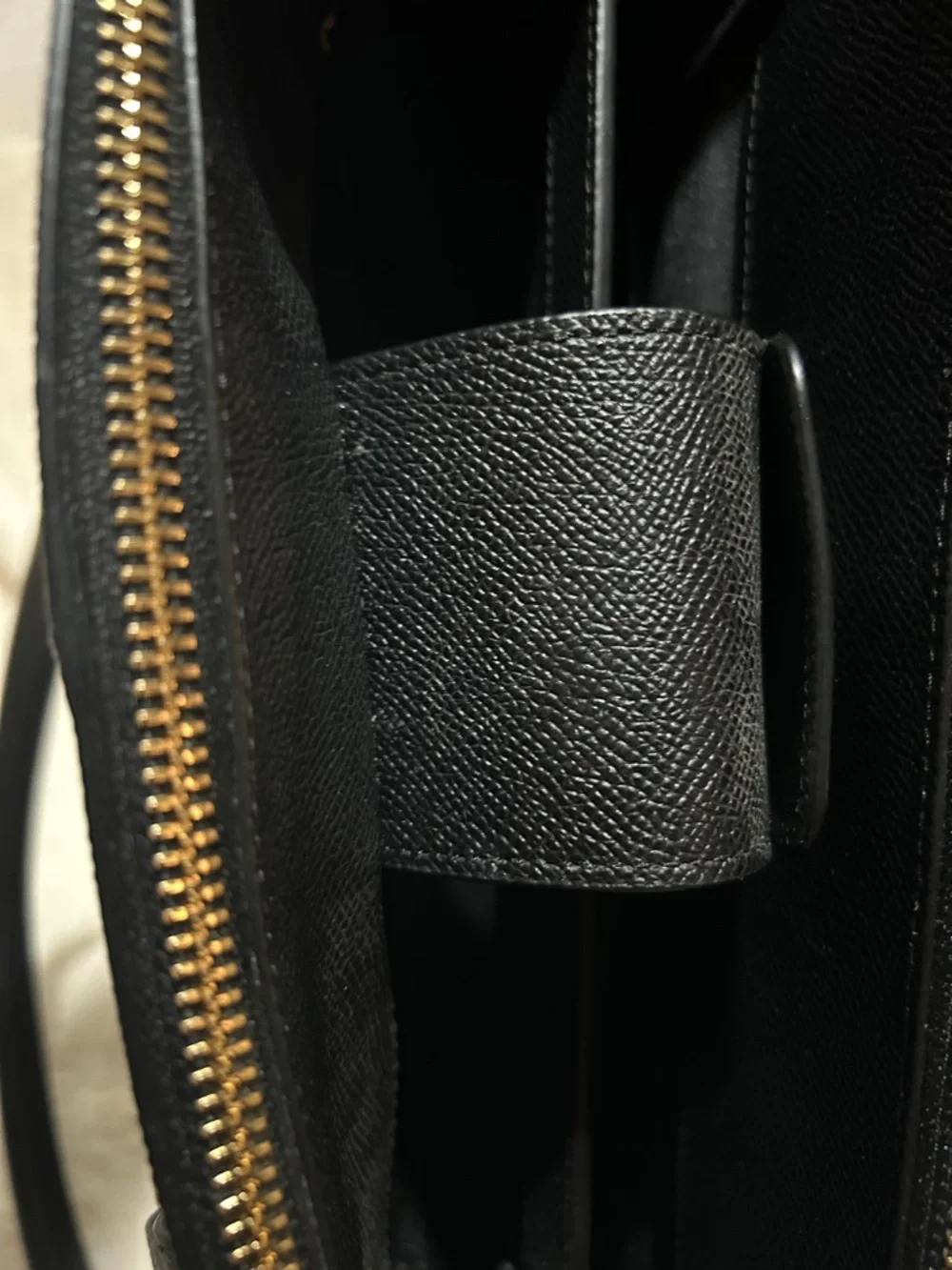 Black Stanton Crossbody Crossgrain Leather Carryall 37148 - Picture 14 of 15